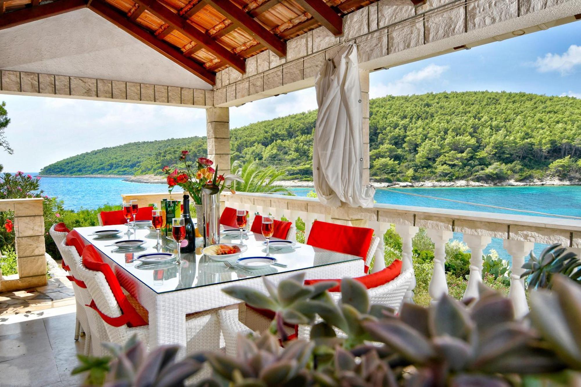 Waterfront Villa With Pool Вела-Лука Экстерьер фото